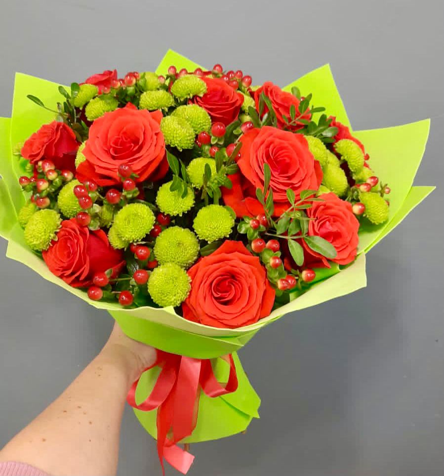 Букет цветов из: Хризантемы и Розы в Землянске