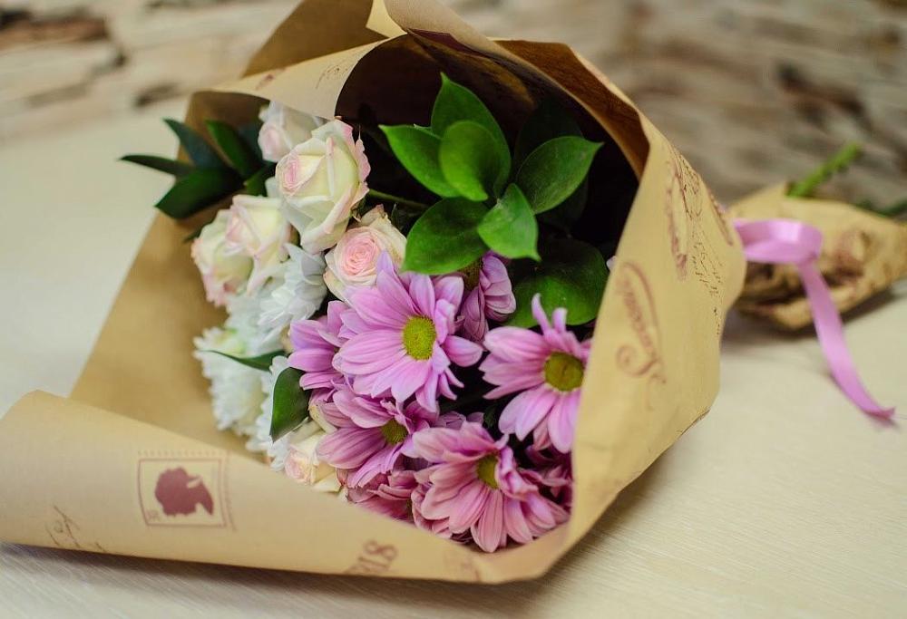 Букет цветов из: Розы и Хризантемы в Землянске