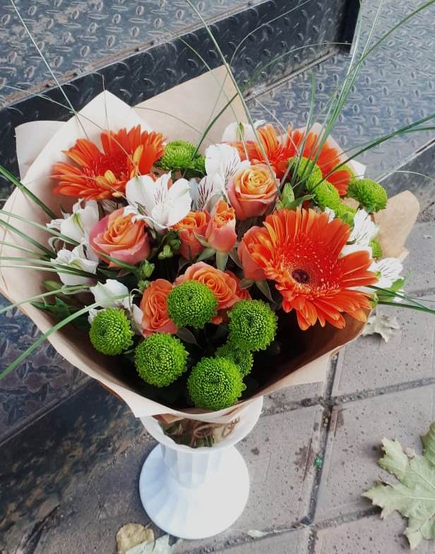 Букет цветов из: Герберы, Хризантемы, Альстромерии и Розы в Землянске
