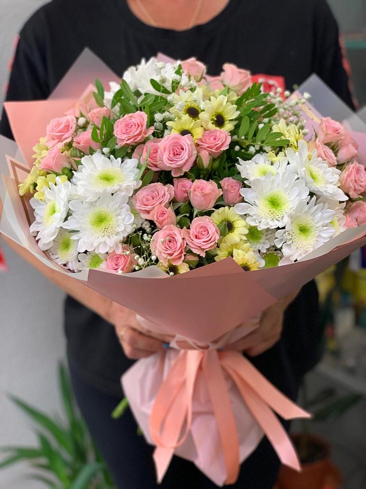 Букет цветов из: Розы и Хризантемы в Землянске