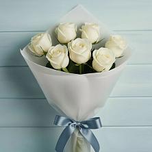 Букет 7 Белых роз Эдлесс Лав в Землянске