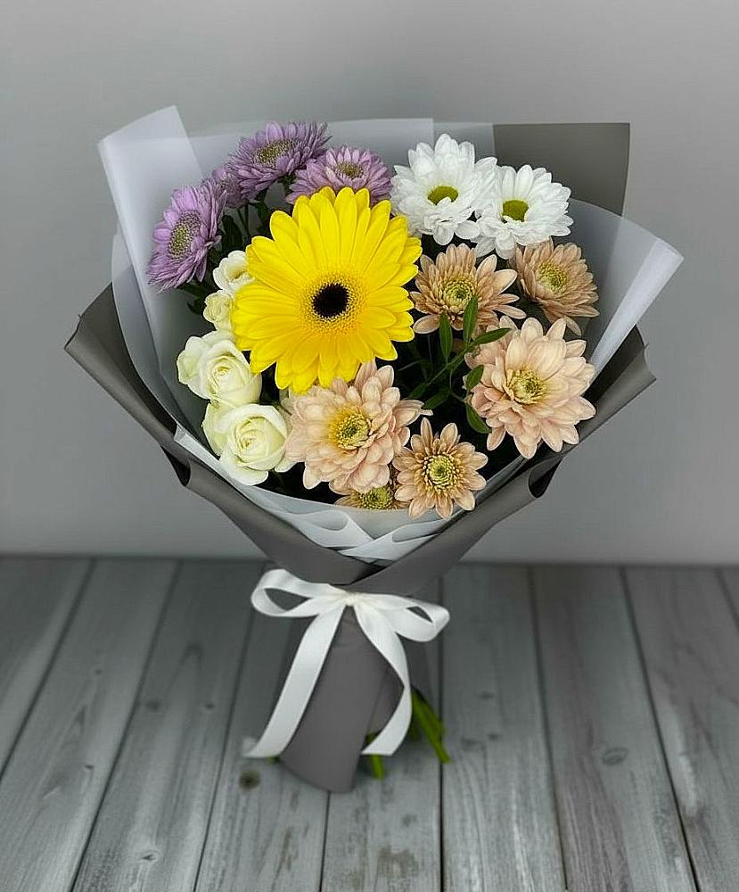 Букет цветов из: Розы, Герберы и Хризантемы в Землянске