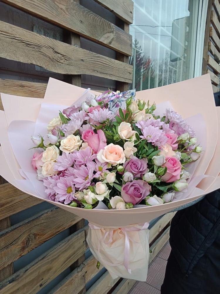 Букет цветов из: Розы и Хризантемы в Землянске