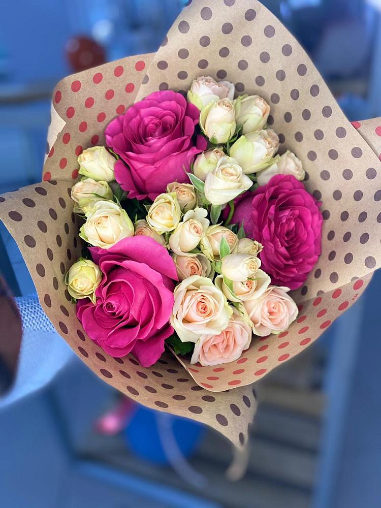 Букет цветов из: Розы в Землянске