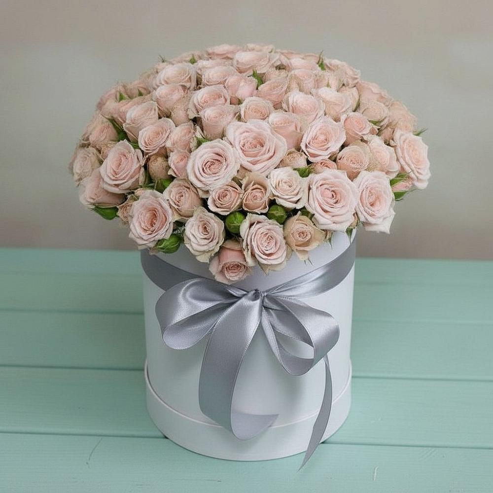 Цветочная композиция из Розы в шляпной коробке в Землянске